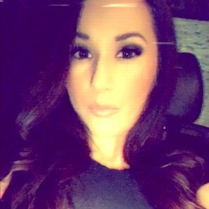 Meet your Posher, Brittney